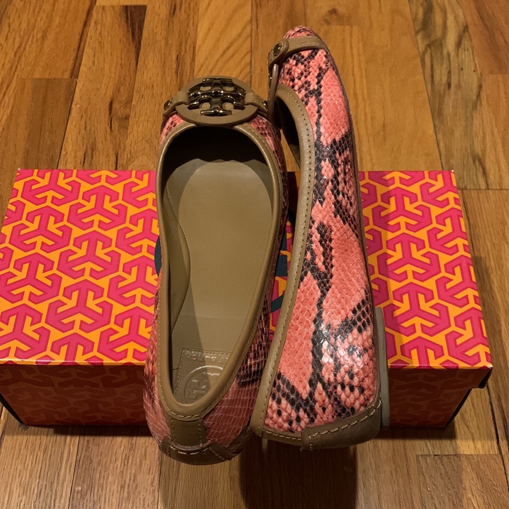 Tory Burch Python Print Ballet Flat In Size 8.5 - image 3